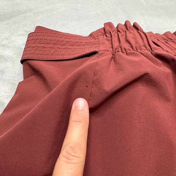 Athleta Skyline Shorts | Size 6 | Burgundy - Picture 5 of 9